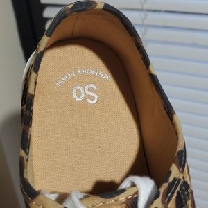 so compelling women's platform sneakers